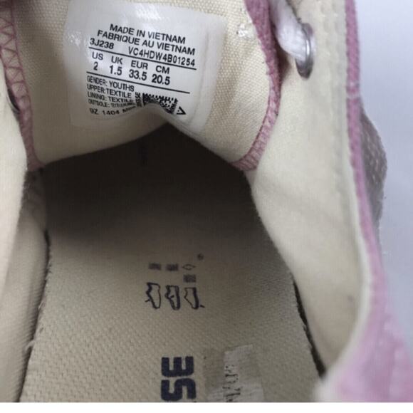 Converse Chuck Taylor All Stars Size 2 - Picture 10 of 11